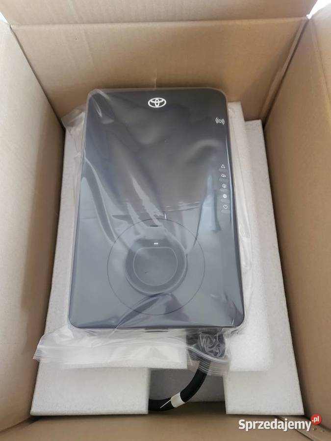 WallBox Toyota CHR plugin nowy fabrycznie Karwiany