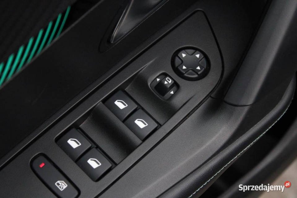 Peugeot 2008 2021r Kamera CarPlay Lane Assist Gdańsk