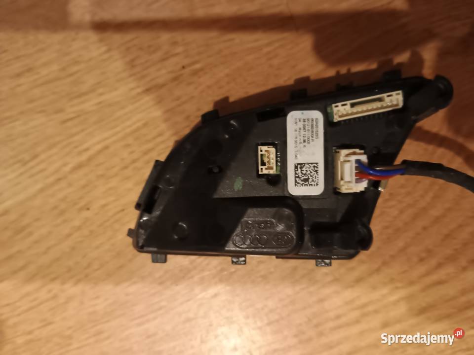 Audi A3 A4 A6 PRZYCISKI KIEROWNICY 82A951523G osobowe Wyposażenie elektryczne Międzychód sprzedam