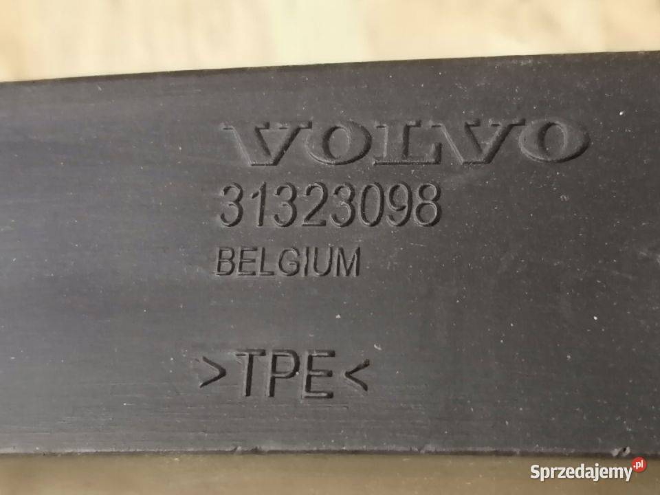 VOLVO V40 XC40 SPOJLER DOKŁADKA ZDERZAK PRZÓD Pleszew sprzedam