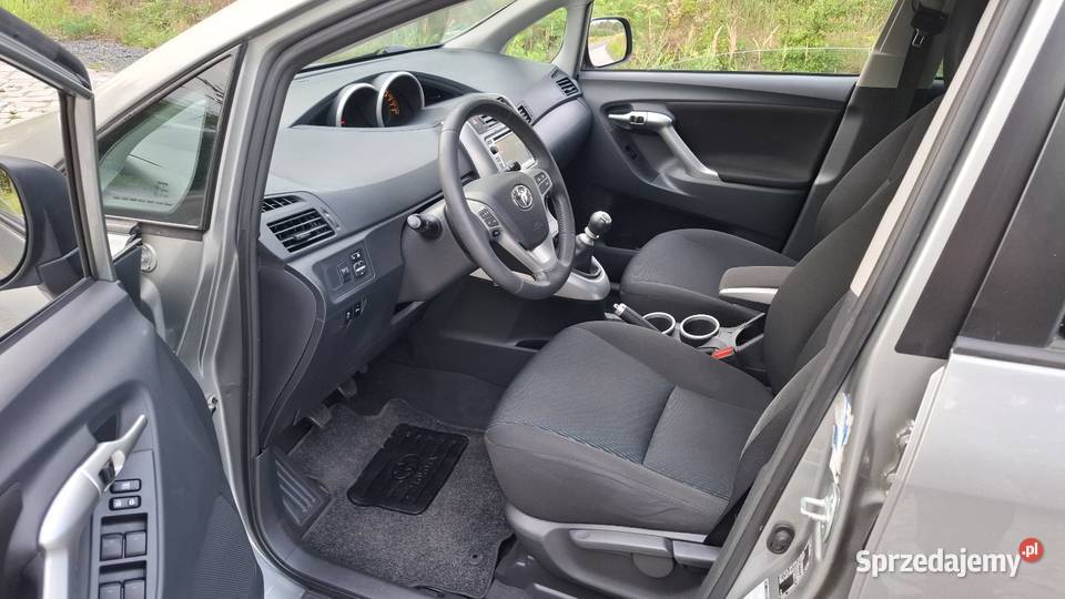 Toyota Verso 16 benzyna 20112012r 244200km Verso