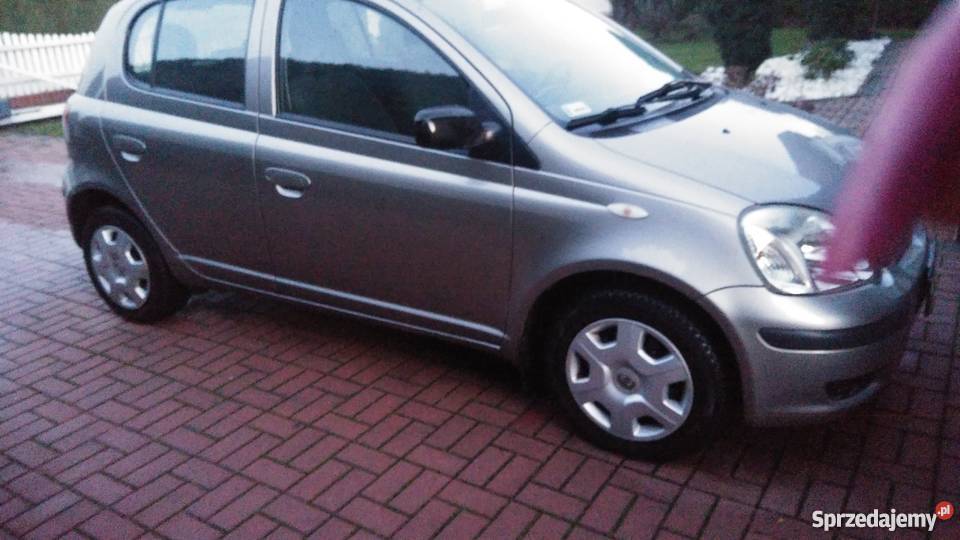 Sprzedam Toyote Yaris z małym przebiegiem 42000km Krapkowice