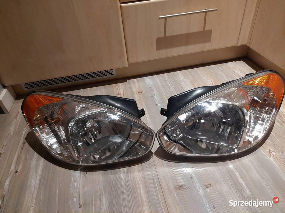 lampy prawalewa przód HYUNDAI ACCENT III