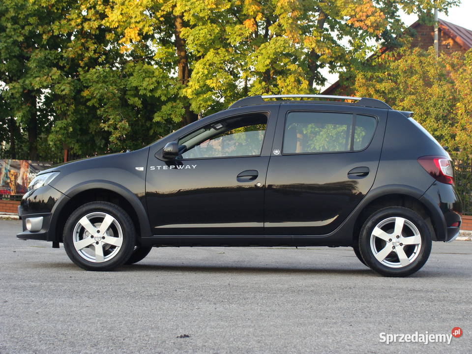 Dacia Sandero Stepway benzyna 90 stan fabryczny Rok produkcji 2014 Radom
