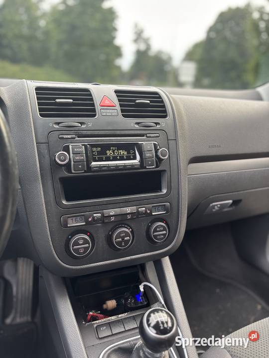 Volkswagen golf V 16MPI Benzyna 102 koni stan 102KM Mikołajki