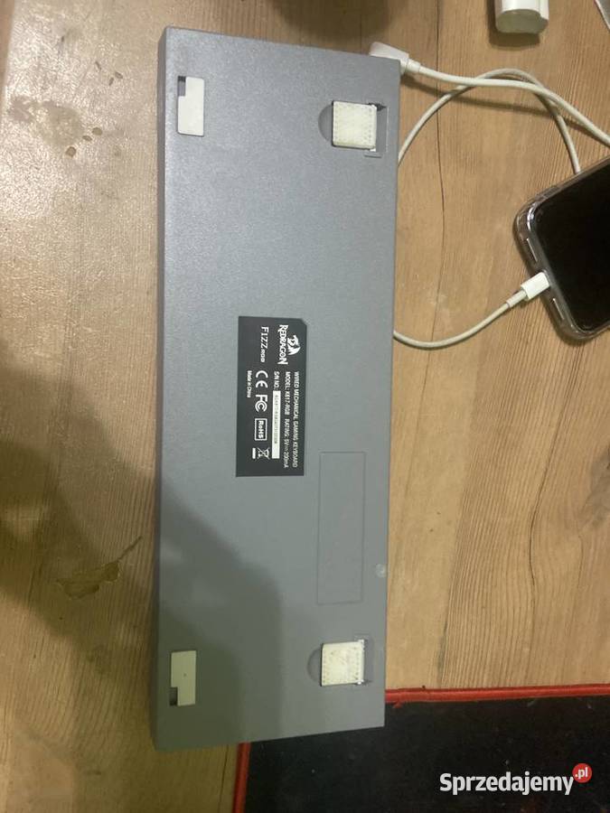 Sprzedam klawiaturę redragon k617 fizz RGB Warszawa sprzedam
