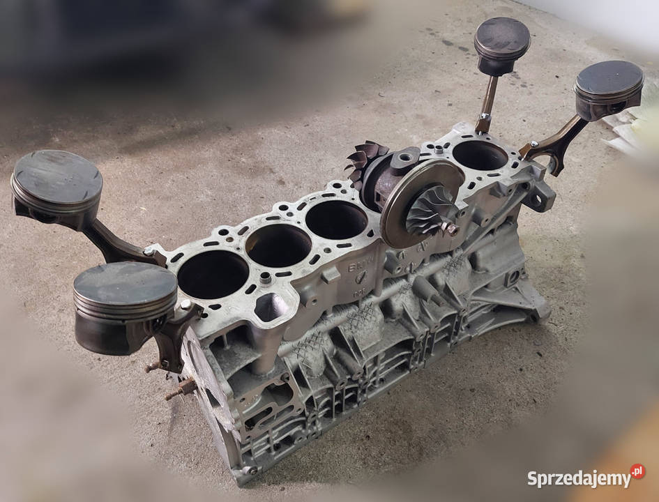 Blok silnika z tłokami turbiną do zbudowania Kraków