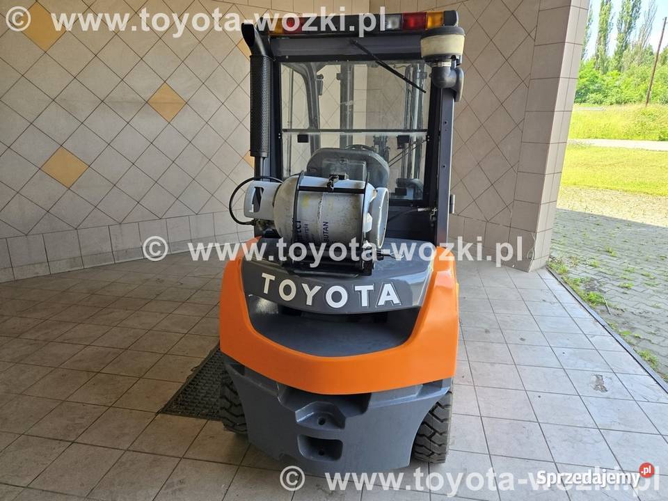 Wózek Widłowy TOYOTA 8FG25 Kabina wolny skok kabina Mysłowice