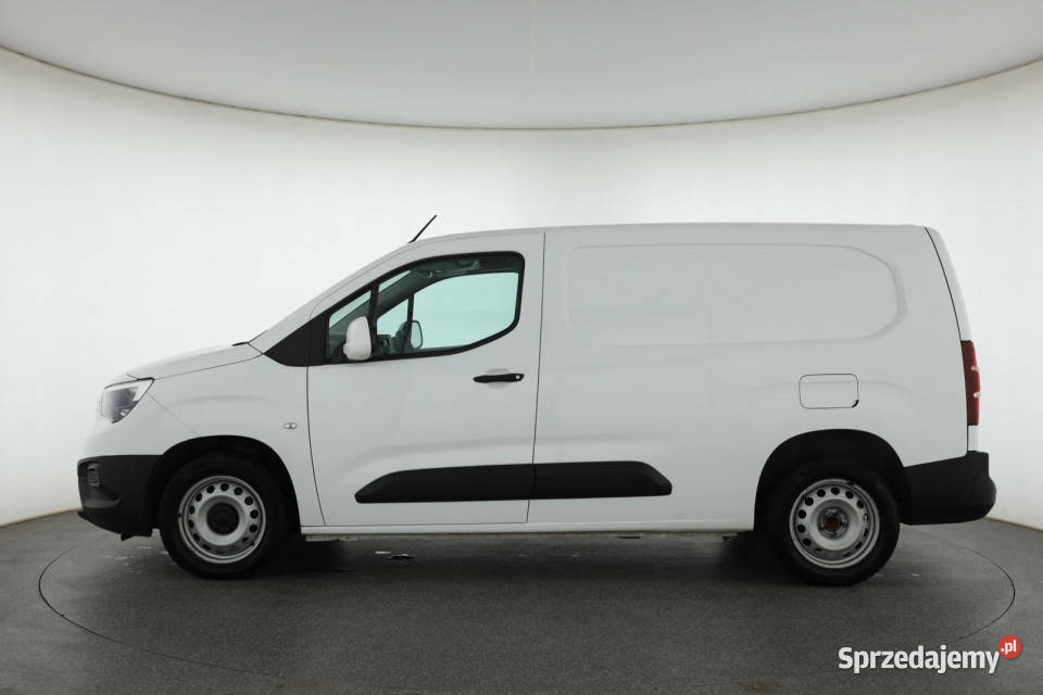 Opel Combo 15 CDTI pełny VAT Piaseczno sprzedam