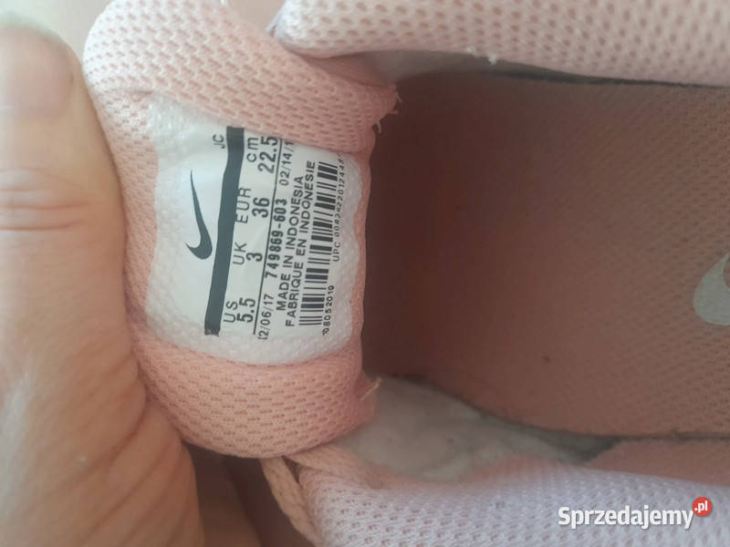 Satynowe Różowe Buty Sportowe NIKE rozmiar 36 opolskie Niemodlin