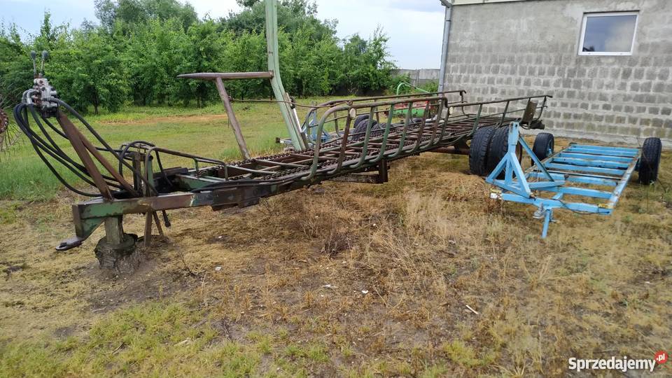 Przyczepa samozbierająca do bel balotów Białośliwie