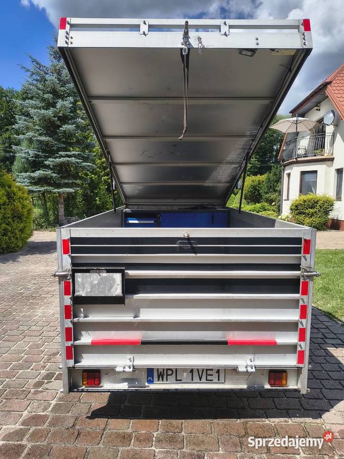 Przyczepka lekka aluminiowa 750 szczelna towarowe Do samochodów osobowych