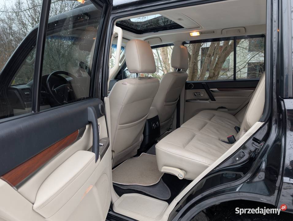 Mitsubishi Pajero IV 32 DiD Instyle AT 2012 7 automatyczna Warszawa