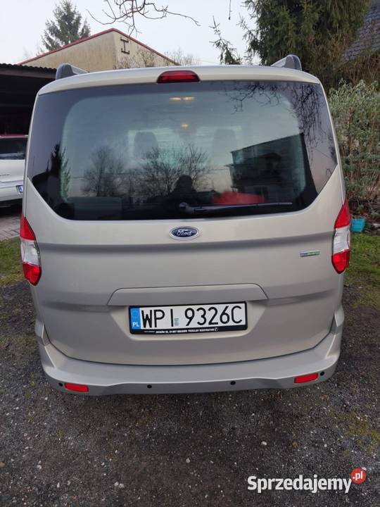 Ford tourneo courier nieuszkodzony Jędrzejów