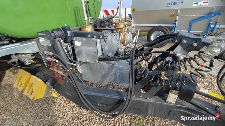 Wóz asnizacyjny beczka PRONAR TG214 plastik Rząśno