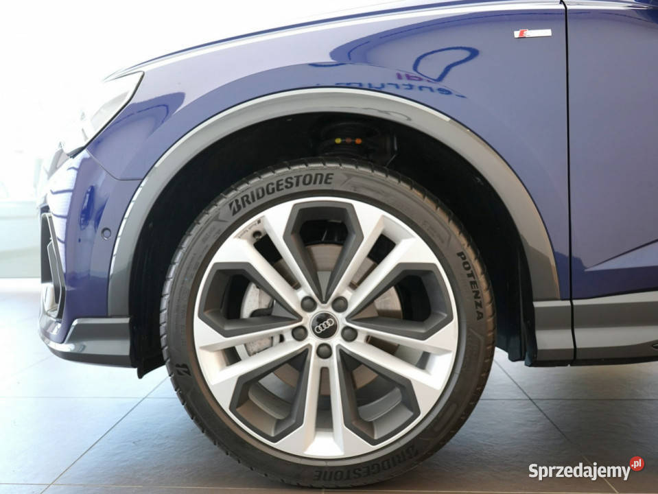 Audi Q3 40TDI 193 S line MatrixLed TempomatACC komputer pokładowy Q3 Kielce sprzedam