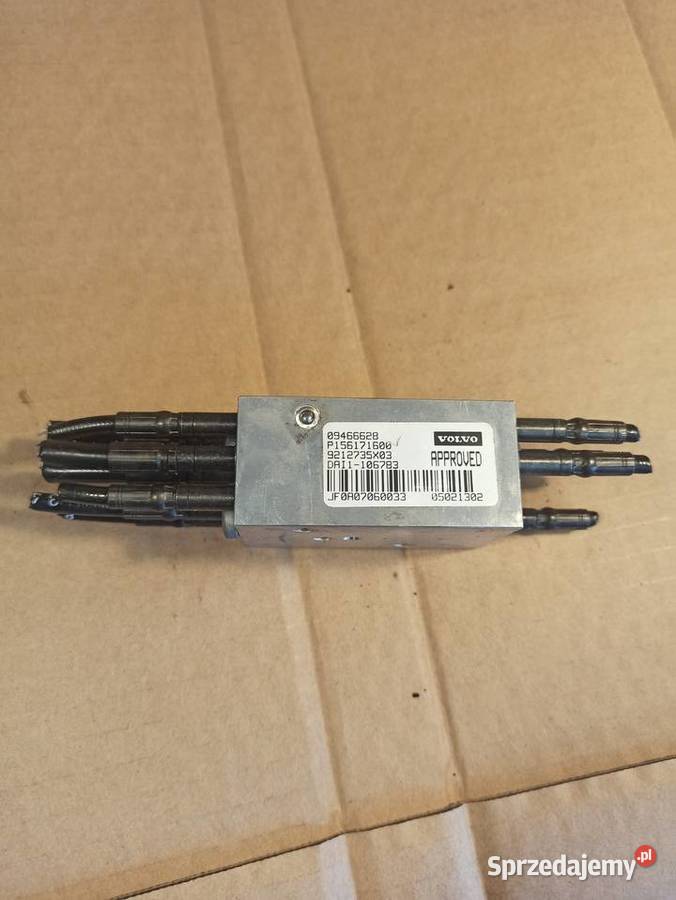 VOLVO C70 II 06r ROZDZIELACZ POMPY DACHU sprzedam