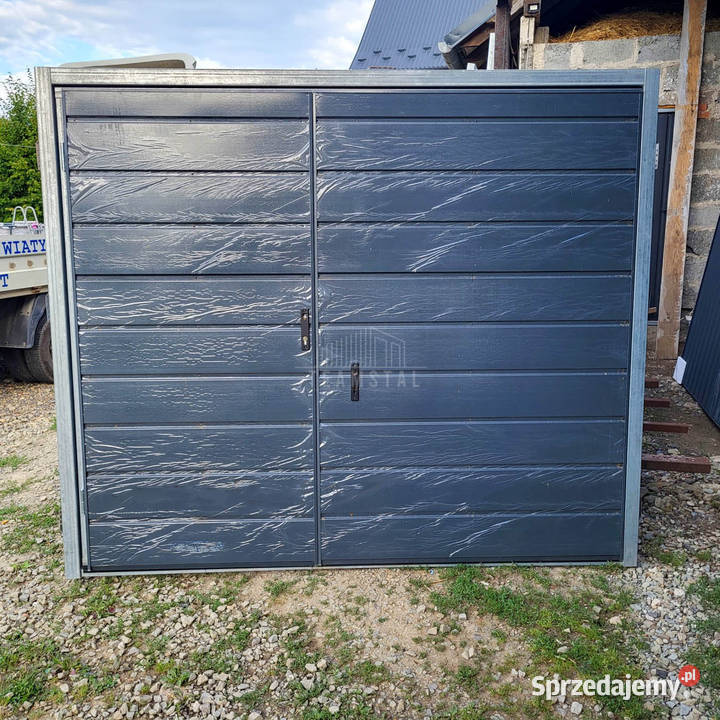 Bramy garażowe na wymiar uchylne ocieplone brama Ostrowiec Świętokrzyski