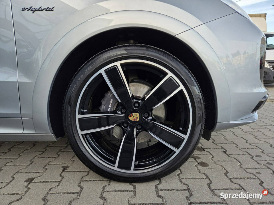 Porsche Cayenne eHybrid Sport Design Masaże małopolskie Węgrzce