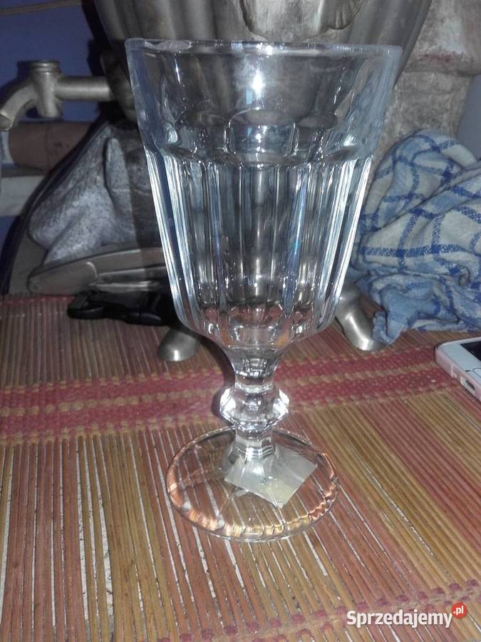 Szkło białe i kolorowe kryształy mazowieckie