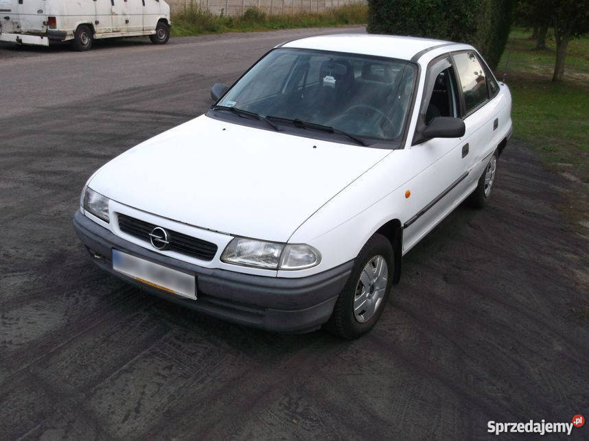 Opel Astra sprawny na chodzie wazne oplaty poduszka powietrzna zachodniopomorskie