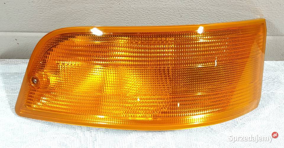 KIERUNKOWSKAZ LEWY PRZÓD MERCEDES ATEGO Części samochodowe