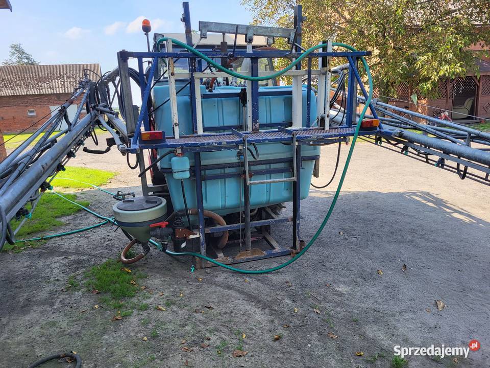 Opryskiwacz 1000l hydraulicznie rozkladany nieuszkodzony Kalisz