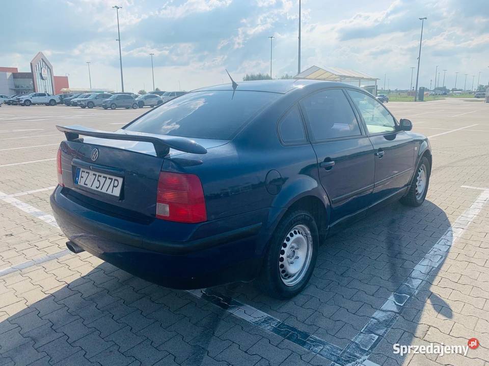 Volkswagen Passat B Sedan Benzyna Szczecin Sprzedajemy Pl