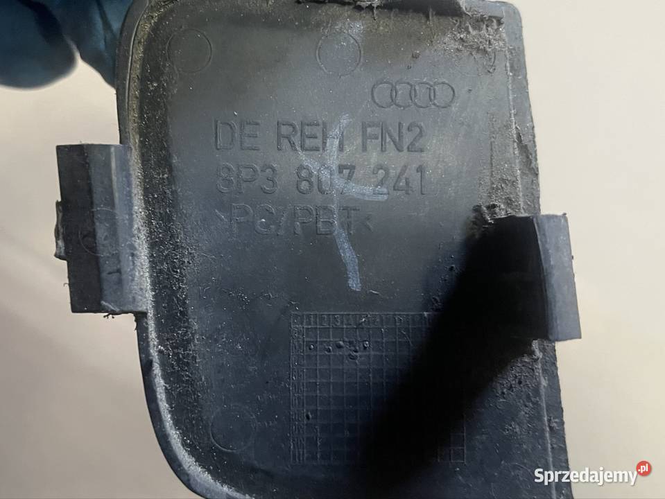 8P3807241 zaślepka zderzaka Audi a3 8P Rok produkcji 2010 zachodniopomorskie Szczecin sprzedam