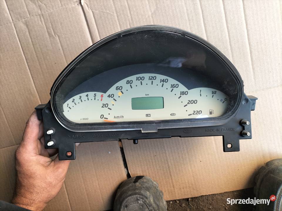 A KLASA A160 W168 BENZYNA LICZNIK ZEGARY