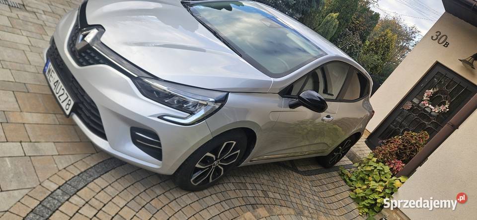 Renault clio V 2022 10b 6b przebieg 14776 Dębica sprzedam