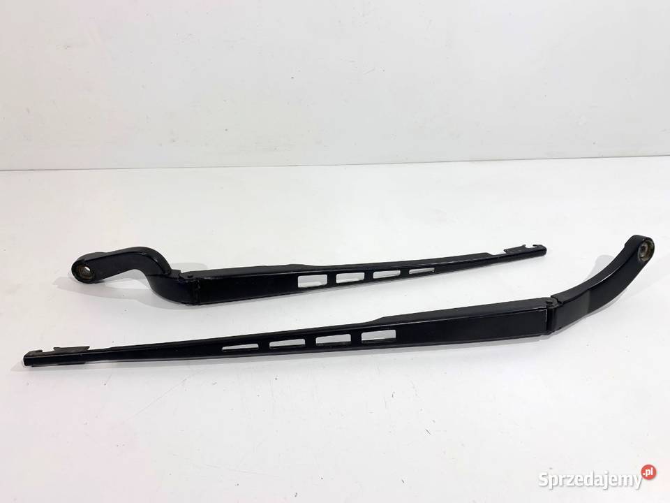RAMIĘ WYCIERACZKI KOMPLET PRZÓD AUDI A6 C6 0411
