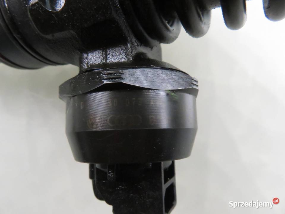 POMPOWTRYSKIWACZ AUDI A4 B6 19 TDI 038130073AJ