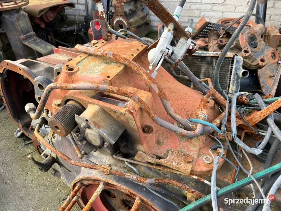 Podnośnik Fiat F 130 100 obudowa ciągnik Dziedzice