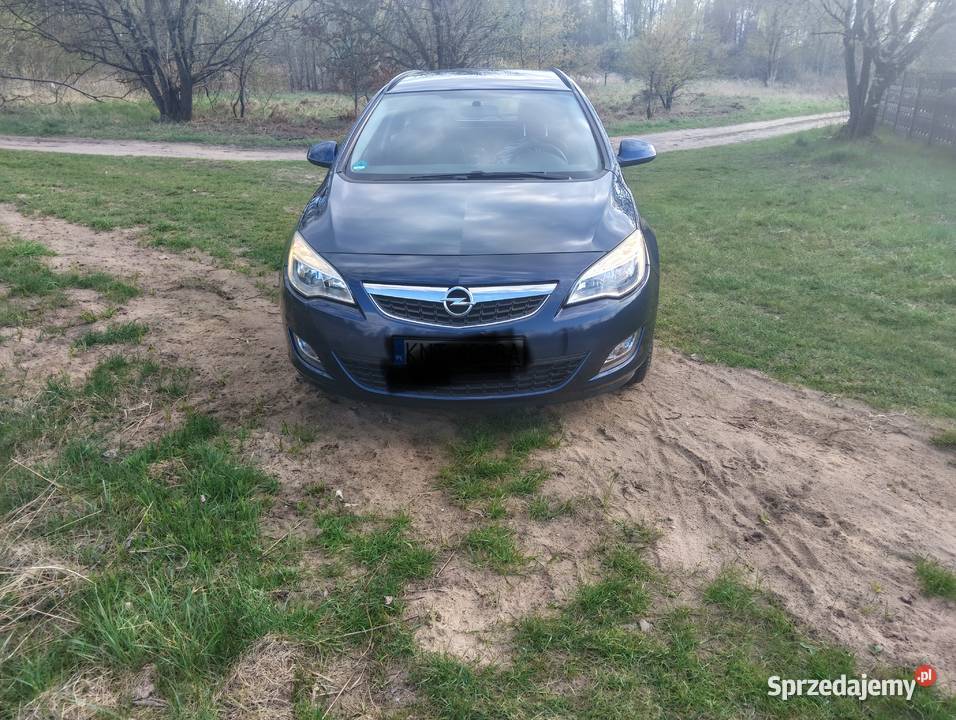 Sprzedam Opel Astra J kombi 17 CDTI 2011 263000km Zawiercie