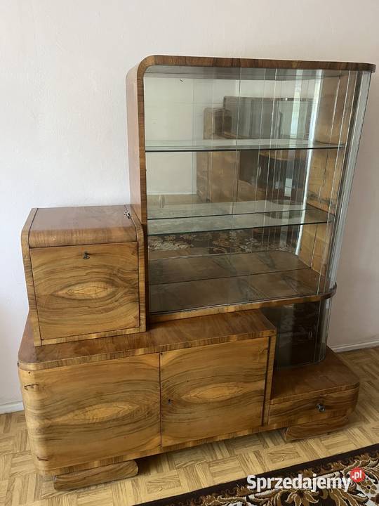 Dwie witryny vintage PRL w stanie Łaziska Górne