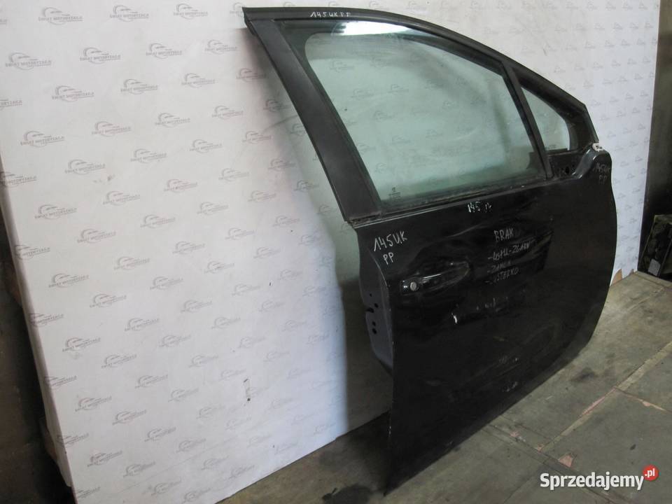 PEUGEOT 208 I 12r drzwi prawy przód