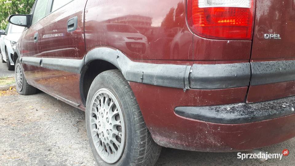 Syndyk sprzeda samochód osobowy Opel Zafira diesel Warszawa