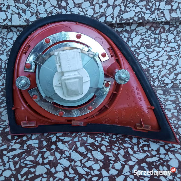 VW Golf V Lampa tylna lewa 1K6945093G VALEO sprzedam