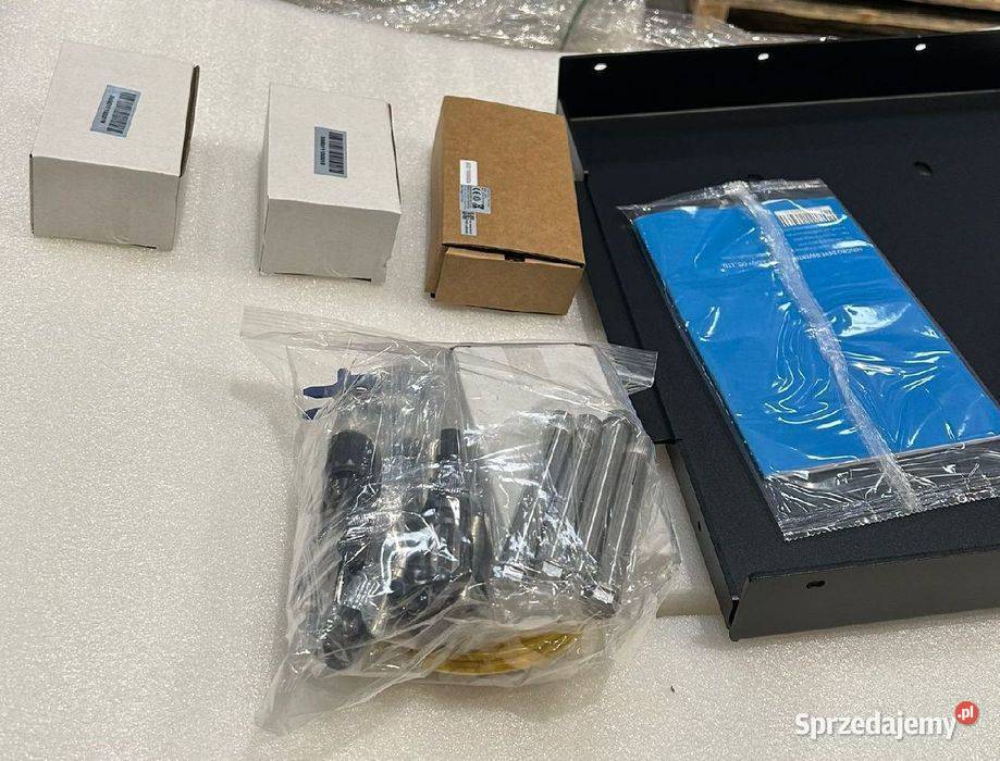 DEYE LV 1 3fazy falownik hybrydowy sprzedam