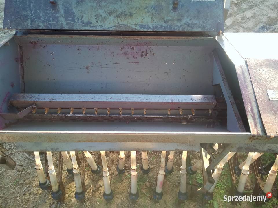 Siewnik nieuszkodzony sprzedam