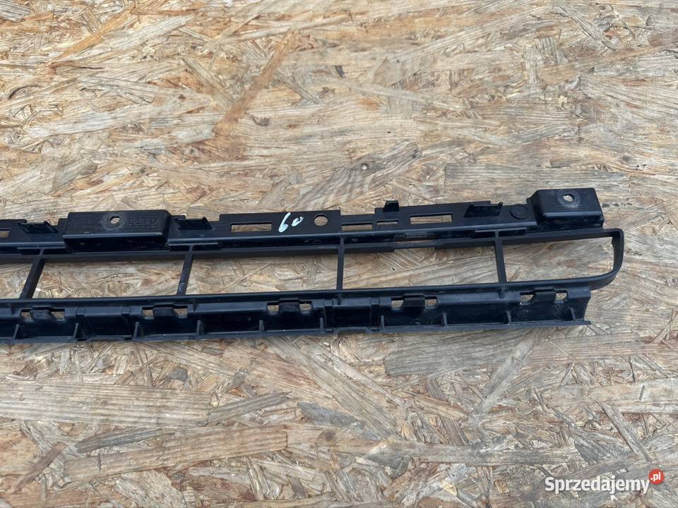 Środkowa kratka zderzaka przód Audi a4 b9 1619 Sieraków