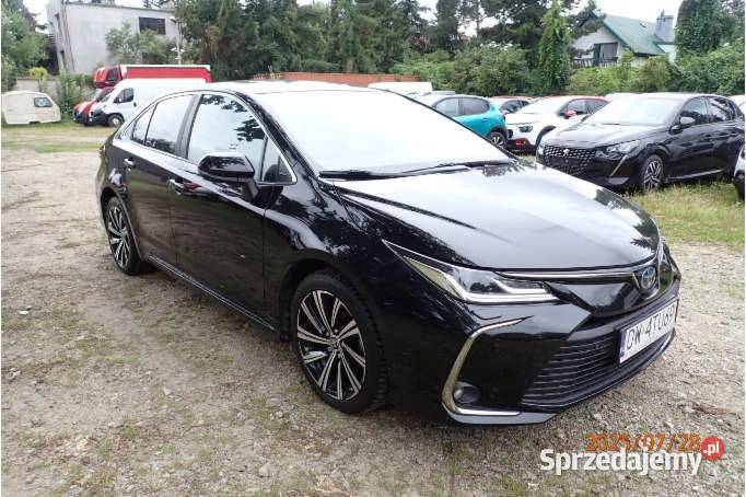 TOYOTA Corolla 2022 179800 ccm 98 Warszawa
