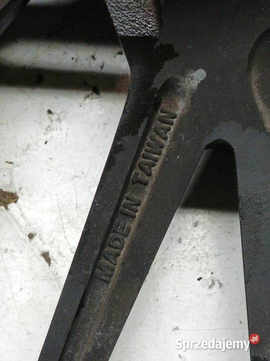 FELGA ALUMINIOWA R20 5X112 ET50 OC65MM 20X9J