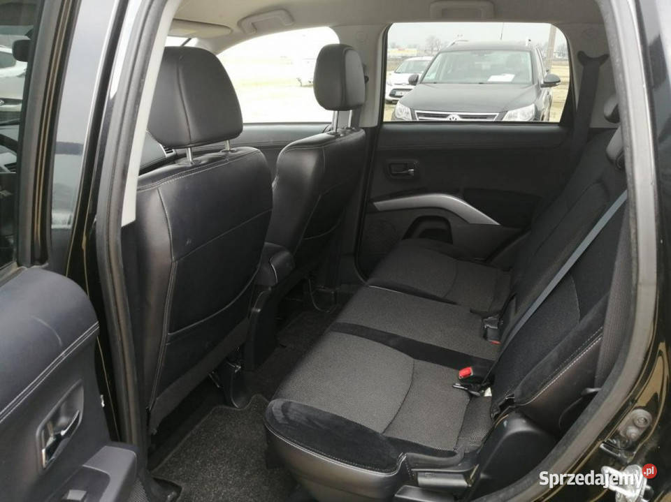 Mitsubishi Outlander 20 140 4x4 klima parktronik komputer pokładowy Strzegom sprzedam