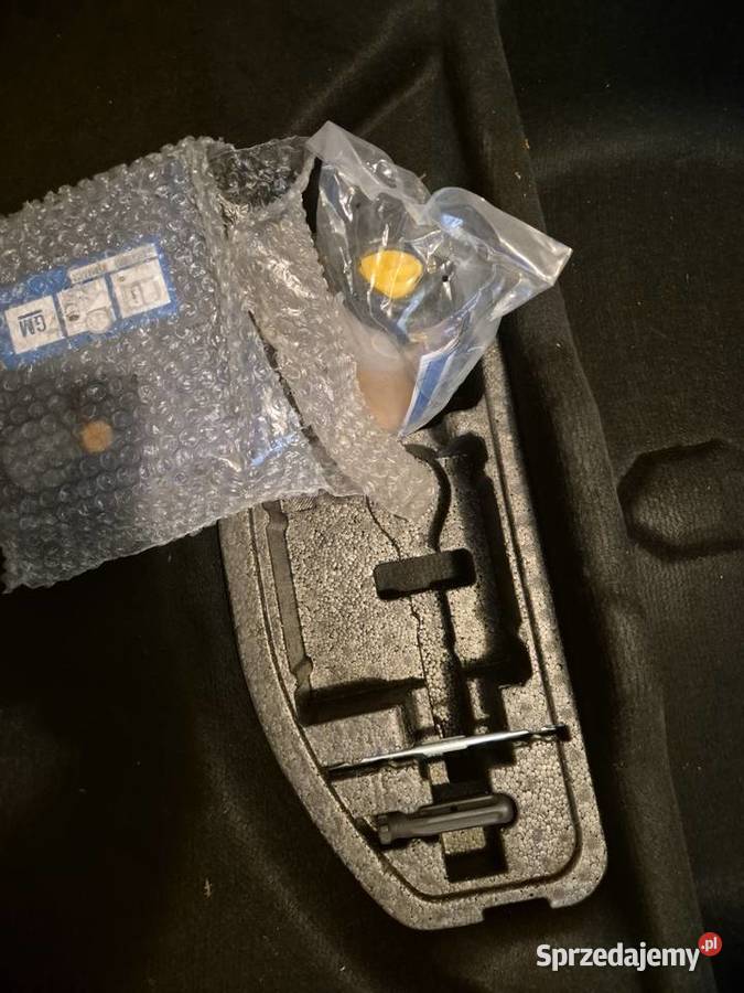 Opel Astra J kombi wykładzina podłoga bagażnika Pozostałe zachodniopomorskie Goleniów sprzedam