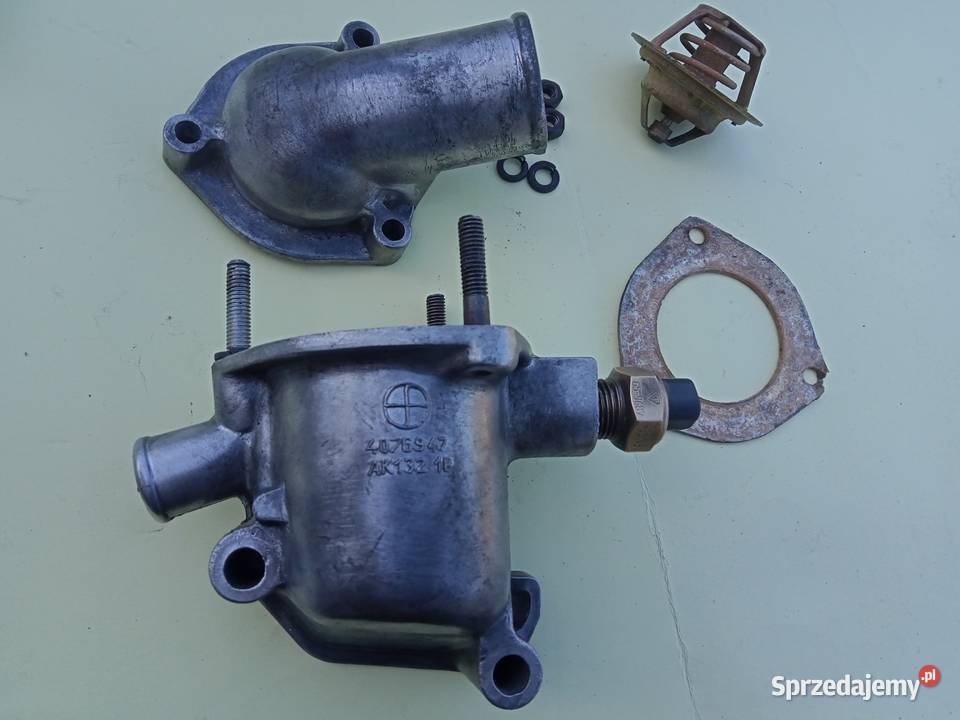 Fiat 125p obudowa termostatu kompletna Rok produkcji 1975 Części samochodowe Stalowa Wola