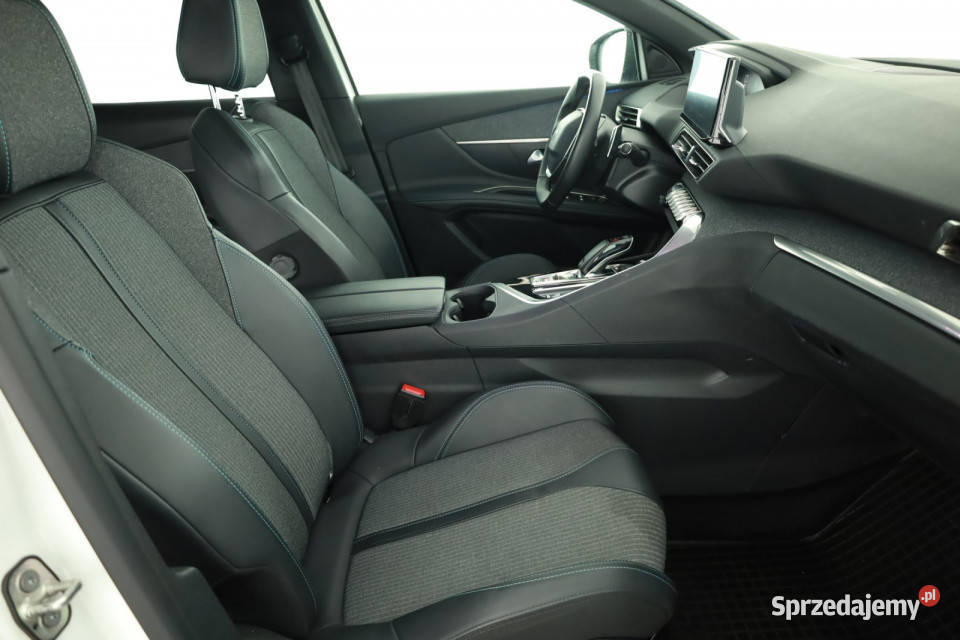 Peugeot 3008 12 PureTech Rok produkcji 2023 Piaseczno