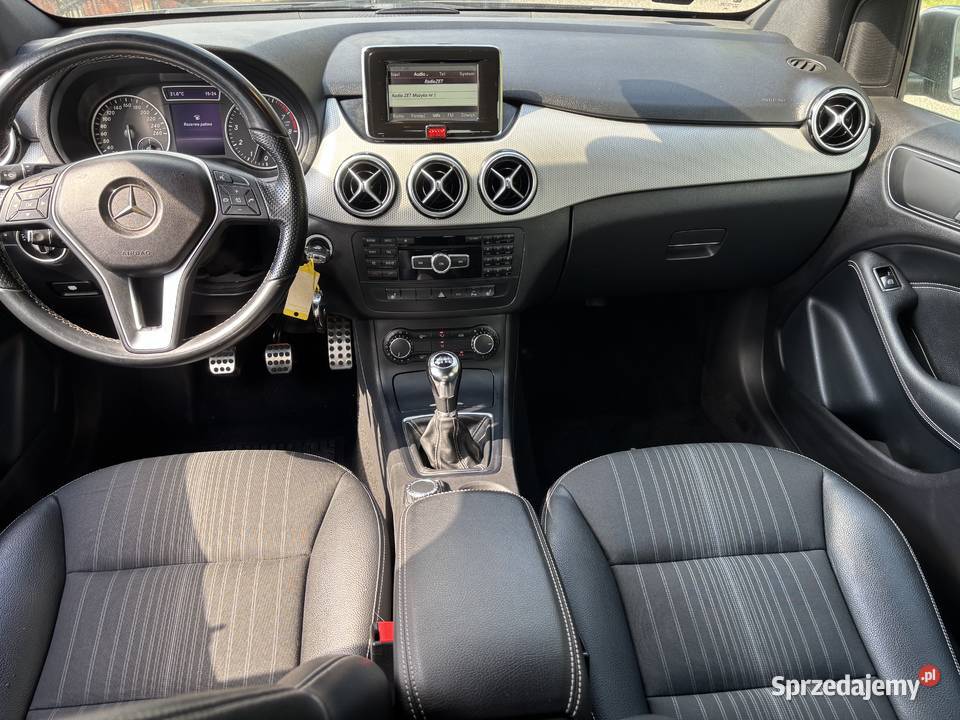 MERCEDES B180 2014r STAN BEZWYPADKOWY Klasa B Gwizdanów sprzedam