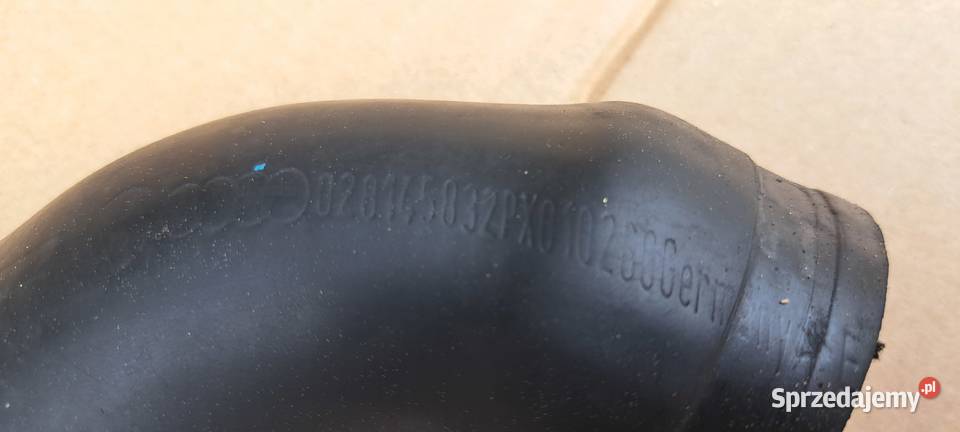 Rura wąż przewód turbo 028145832 Audi 80 B4 A4 Luzino